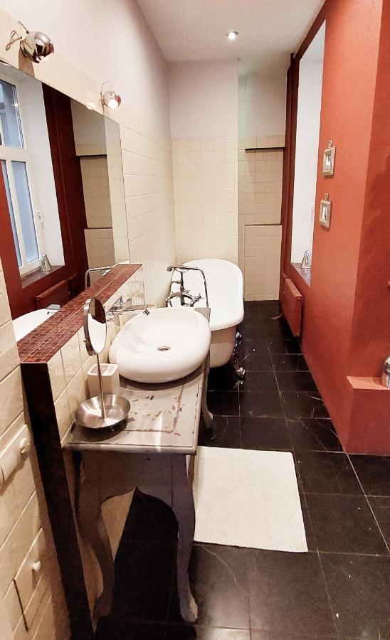 Perfectly Central Apartment 5 Min To Old Town & Art Noveau. 里加 外观 照片